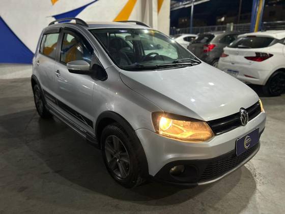 VOLKSWAGEN CROSSFOX 1.6 MI FLEX 8V 4P MANUAL